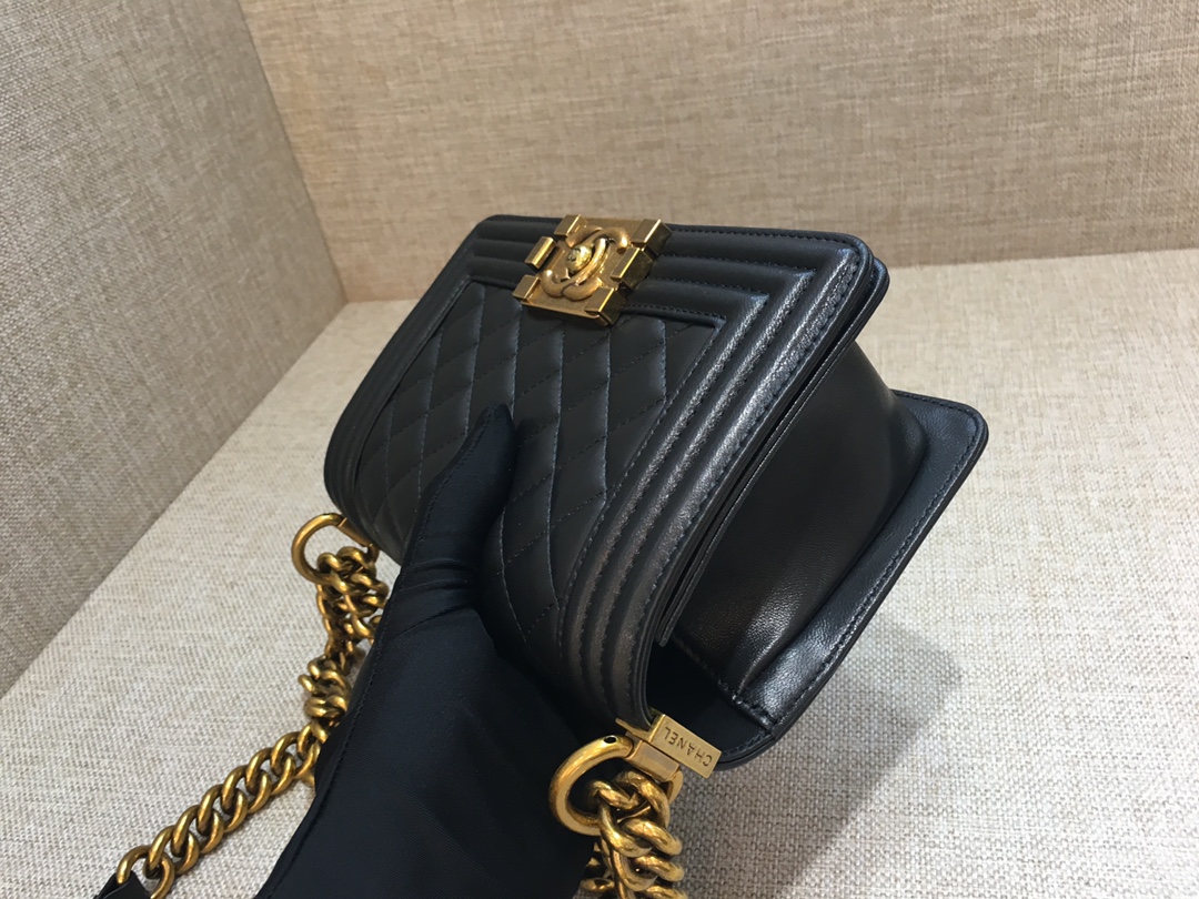 Lambskin Small Boy Handbag Flap Bag A67085 Black/Gold